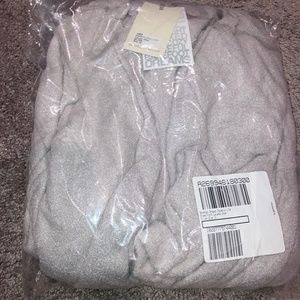 Barefoot Dreams Cozychic Lite Drape Front Calypso Wrap Silver Size 1x